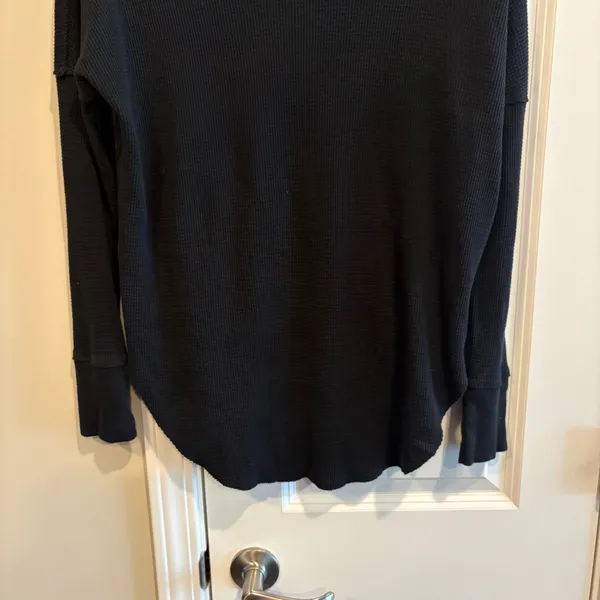 Aritzia TNA Black Waffle Knit Long Sleeve Turtleneck Cardigan Sweatshirt - Image 3