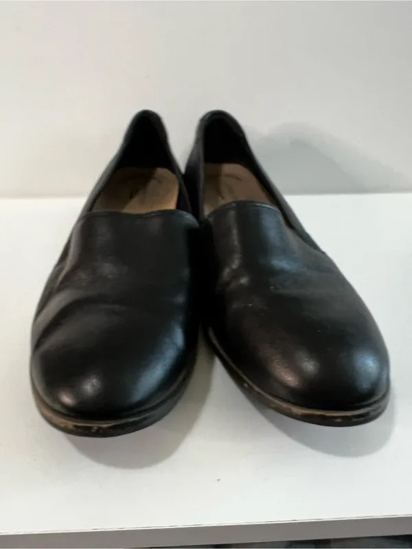 Clarks Trish Diva Black Leather Comfort Loafers Slip On Shoes - Image 4