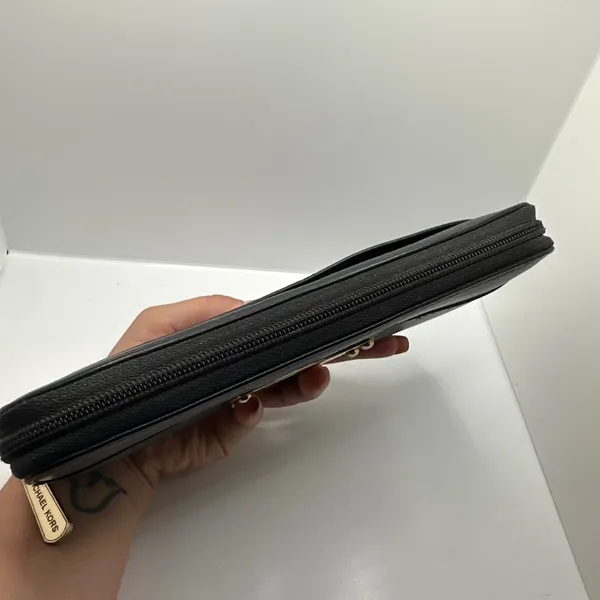 MICHAEL KORS Black Wallet - Image 4