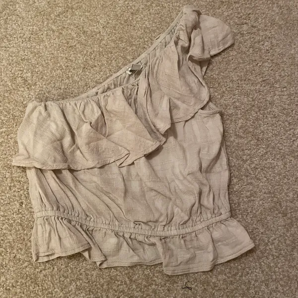 American Eagle ruffled one shoulder bubble top - Image 2
