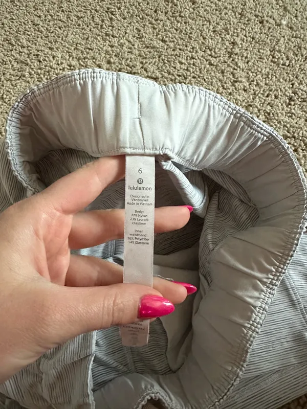 Lululemon On The Fly Shorts - Image 4