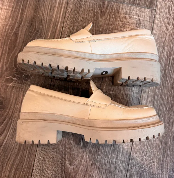 Patina Cream/White Platform Loafers (Leather) White Size 6.5 - Image 3