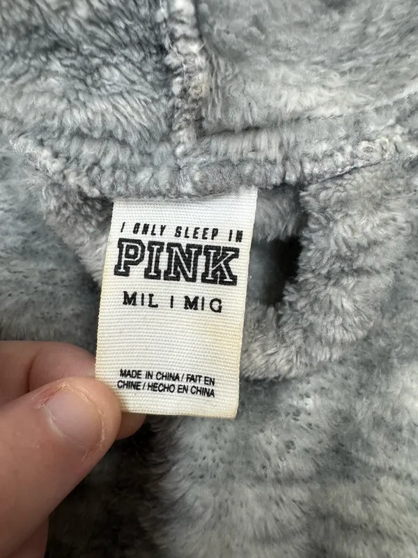 PINK Victoria’s Secret Grey Hooded Robe with Sequins Size Medium/Large - Image 6