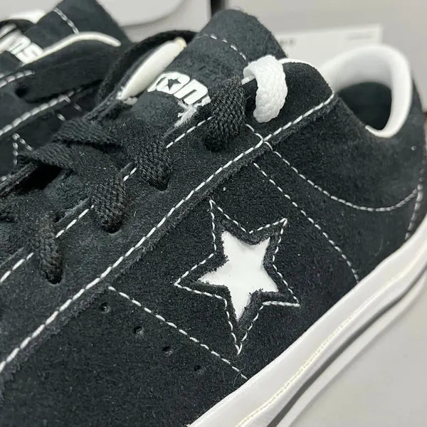 Converse Men's Black Trainers - Image 3