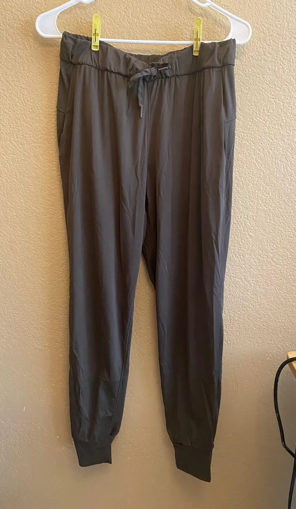 Amazon Women's Jogger Pants Size M - Image 6
