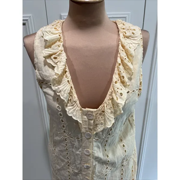 Tularosa Este Dress Size Small Butter‎ Yellow Eyelet Button Front Cottagecore - Image 4
