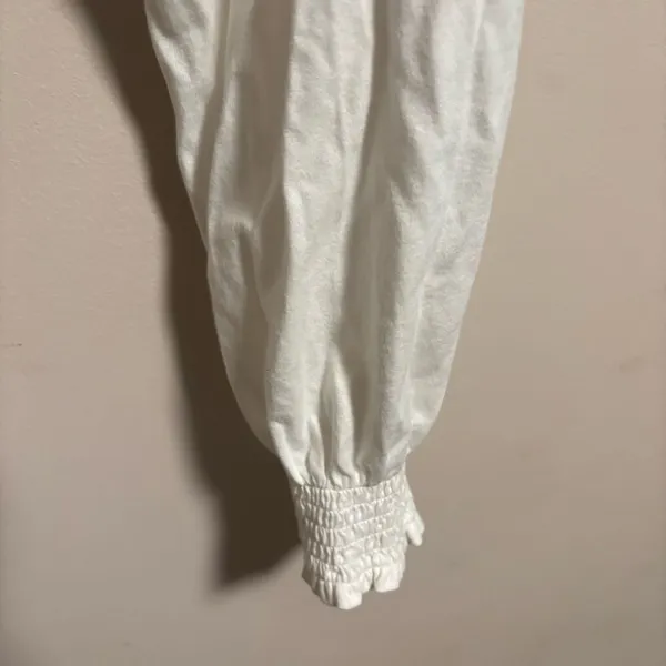 Aritzia Wilfred Crop Scrunch Cuff Long Sleeve White Top- Size XS - Image 3