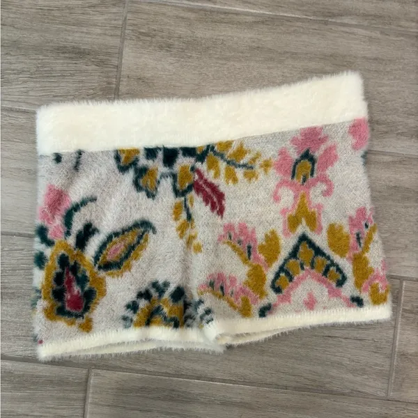 Anthropologie Daily Practice‎ Fuzzy Floral shorts size Small - Image 7