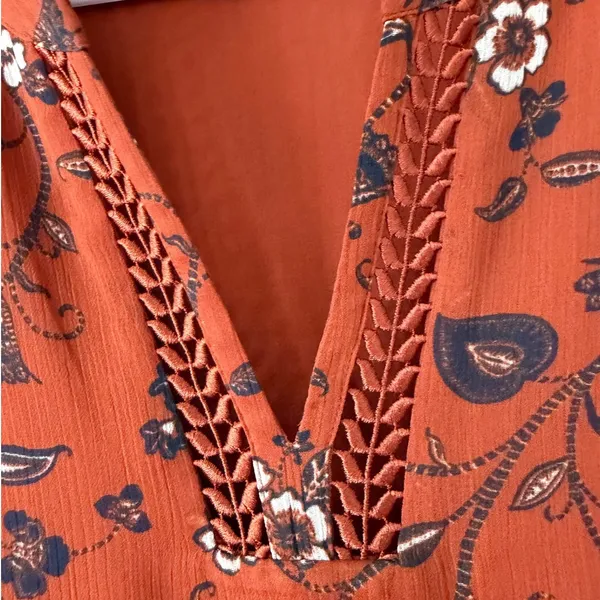 Loft sz M Ruffled Sheer Rust Red Floral Embroidered Crochet Blouse Top Bohemian - Image 5