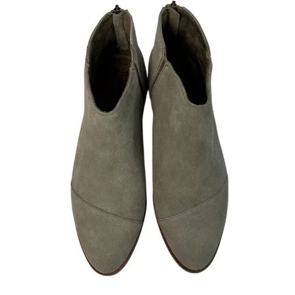 TOMS Women's Rylie Ankle Bootie Taupe Gray Natural Suede Size 8‎ Round Toe Zip - Image 3