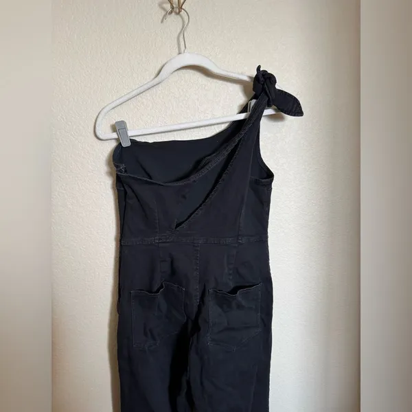 Free People Denim One-Shoulder‎ Flare Jumpsuit Sz Large in Black - Image 6