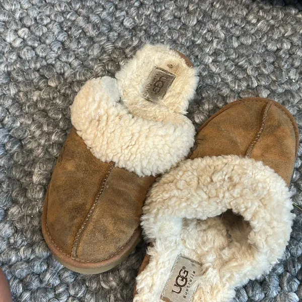 Ugg Australia Scuffette Slippers Authentic in Chestnut Size 7 - Image 6