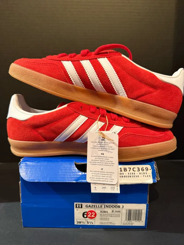 Adidas Gazelle Indoor size 6M/7W - Image 2