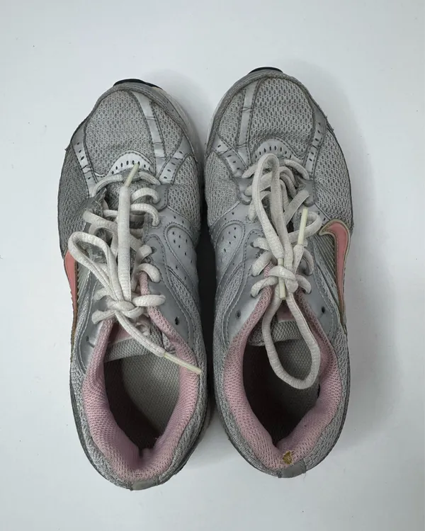 Nike Dart 7 Running Shoes Size 7.5 - Image 3