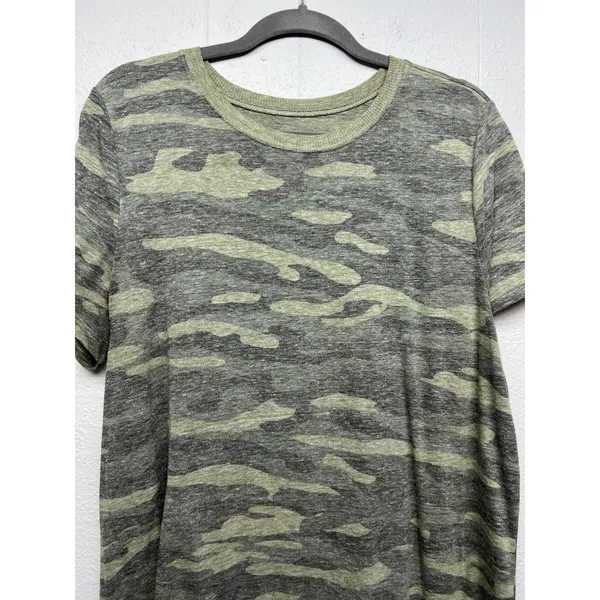 Torrid Classic Fit Camo T-Shirt Womens 1X Lightweight Casual Stretch Minimalist - Image 3