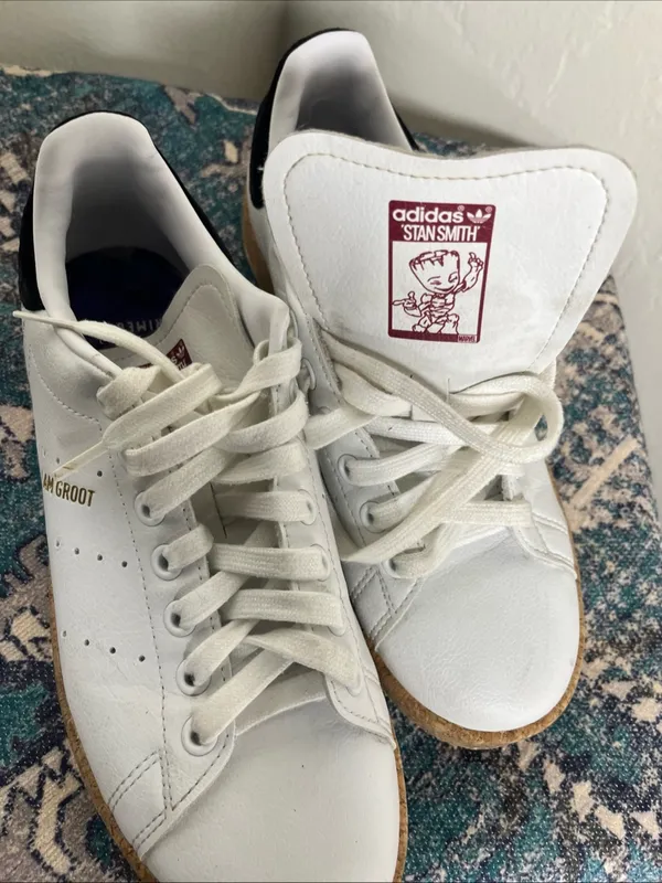 adidas White Leather Sneakers with Burgundy Logo Accents - Image 13