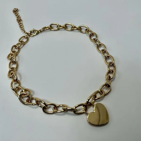 Gold tone chain heart pendant necklace - Image 2