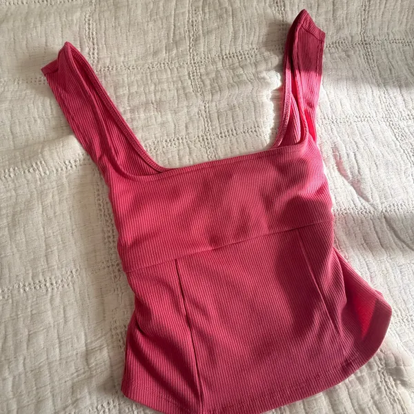 Cropped Top Urban Outfitters - Image 2