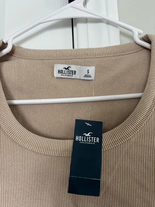 Hollister Long Sleeve - Image 2
