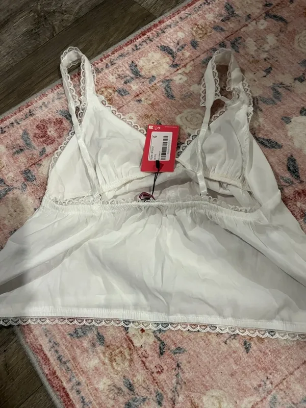NWT Edikted‎ small white tank top - Image 6