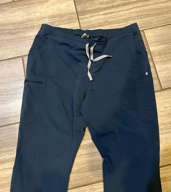 FIGS sz XXL Scrub Pants! No :( - Image 2
