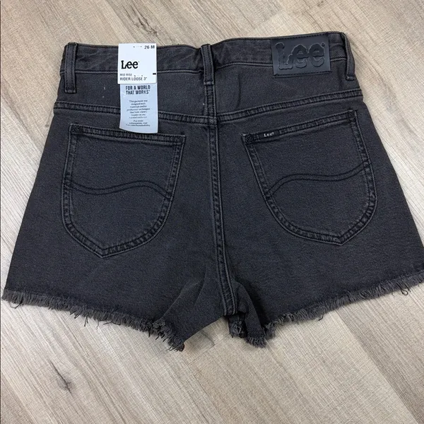 NWT Lee Black Mid Rise Frayed Hem‎ Denim Shorts Women's Size 26 Cutoff - Image 3