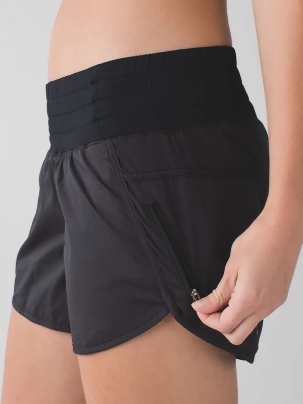 Lululemon Tracker Short II *2-way Stretch
Black 8 - Image 2