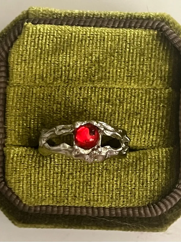 Red Cat Eye Design w/ Intricate Silver Details Open Ring Size 6 - Image 2