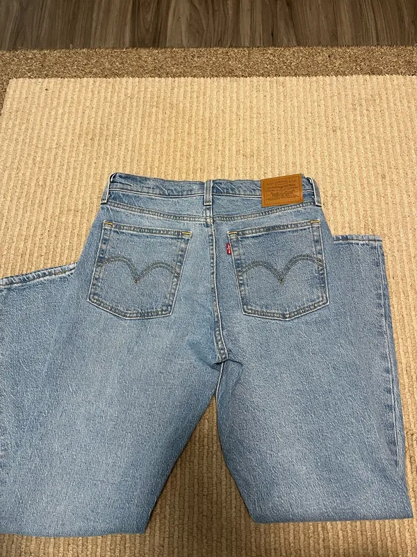 Levi’s Wedgie Jeans - Image 3