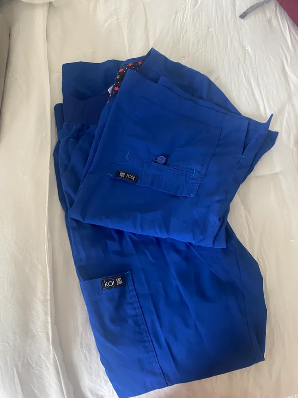 Koi Blue Scrubs - Image 3