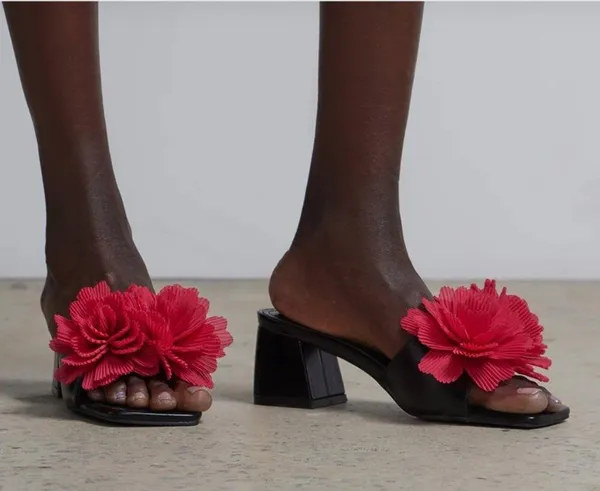 NEW NEW YORK & COMPANY Floral-Detail Mule Heel - Image 6