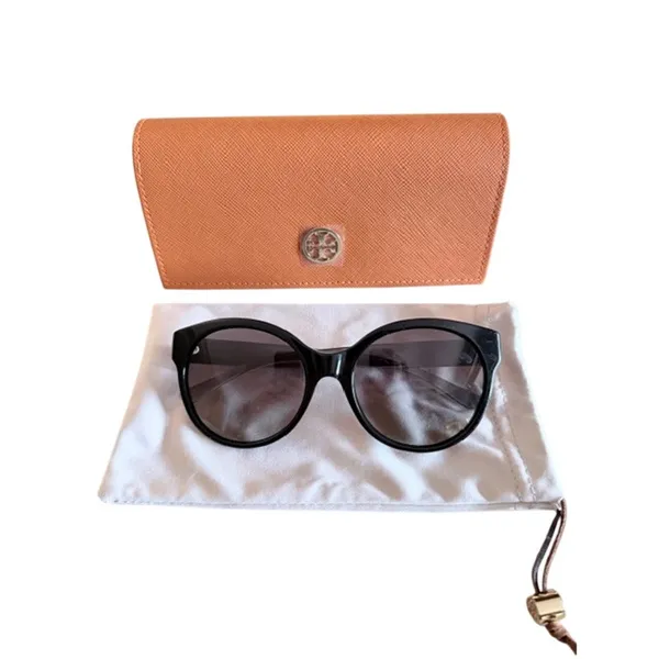Tory Burch Black Cat-Eye Sunglasses TY7123 w/ Case & Pouch - Image 2