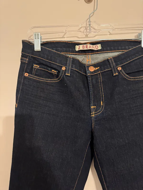 NWOT J Brand Cigarette Leg Jeans - Image 3