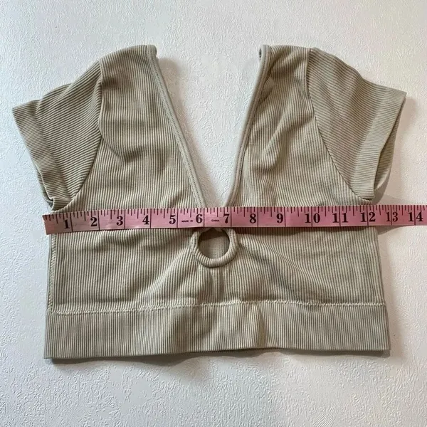 Aerie Ribbed O Ring Cutout Crop Top Beige Short Sleeve Size M - Image 6