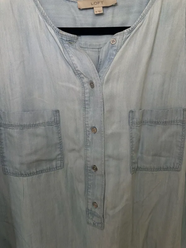 Loft Chambray Tank Top Size XL Light Wash Denim Sleeveless Shirt Pocket - Image 5
