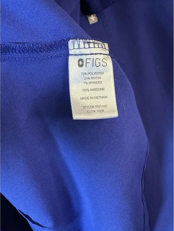 FIGS Women Scrub Set Small Casma Three-Pocket Top Kade Cargo Pants Blue - Image 3