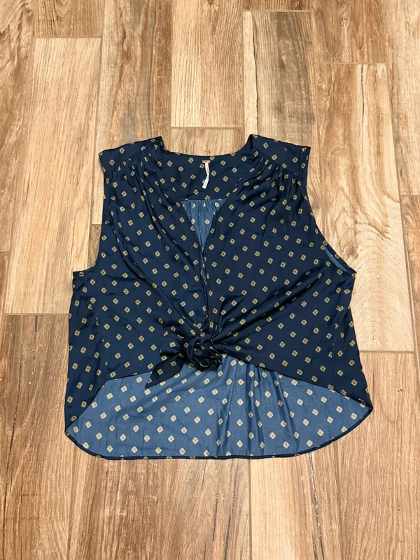 Free People Women's Silky Pattern Tie Front Sleeveless Blouse Top - Image 2