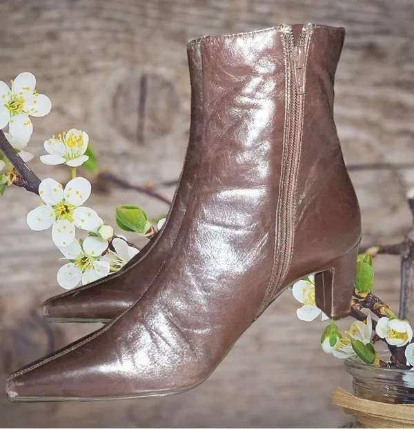Unisa brown leather ankle boots! - Image 3