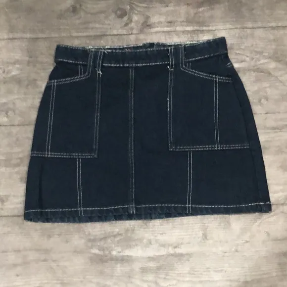 Bdg by urban outfitters dark blue denim skirt Nwot - Image 2