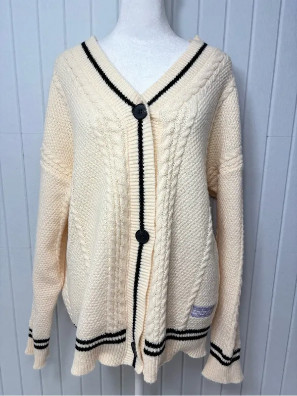 Taylor Swift‎ Cream Cable Knit Cardigan with Lavender Star Sleeves size M - Image 2