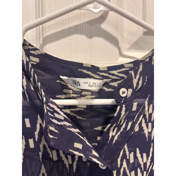 Zara Women Purple Geometric Ikat Print Sheer Chiffon Button‎ Up Blouse Large - Image 2