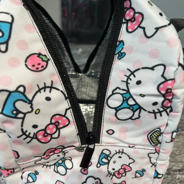 Hello Kitty Pink and White lunch bag NWOT - Image 4