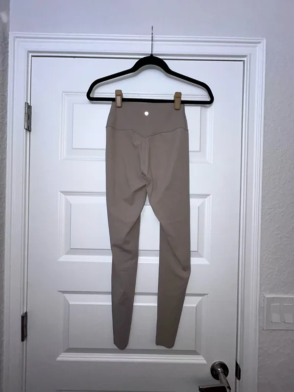 Victoria’s Secret Pull On Legging Pants Size M (Short) - Image 5