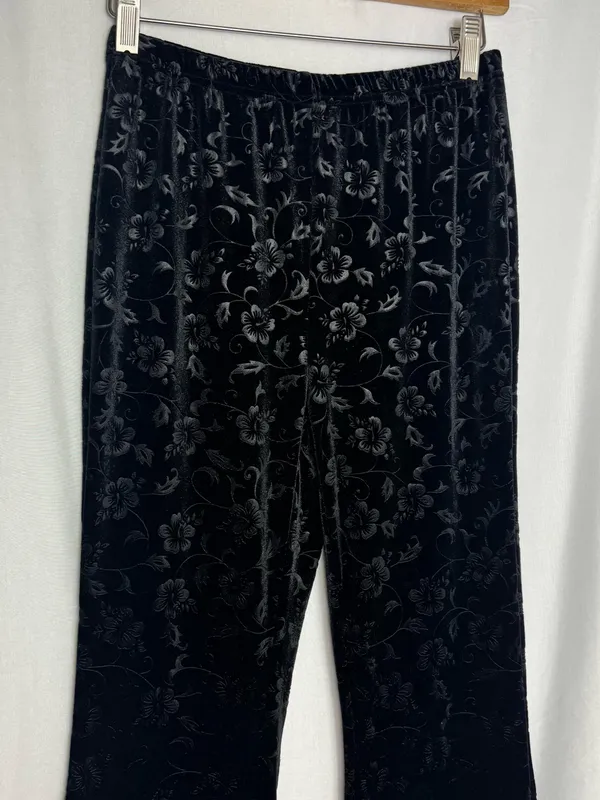 SHEIN Black Velvet Bell Bottom Flair Crushed Velvet Pants gothic size Small NWOT - Image 2