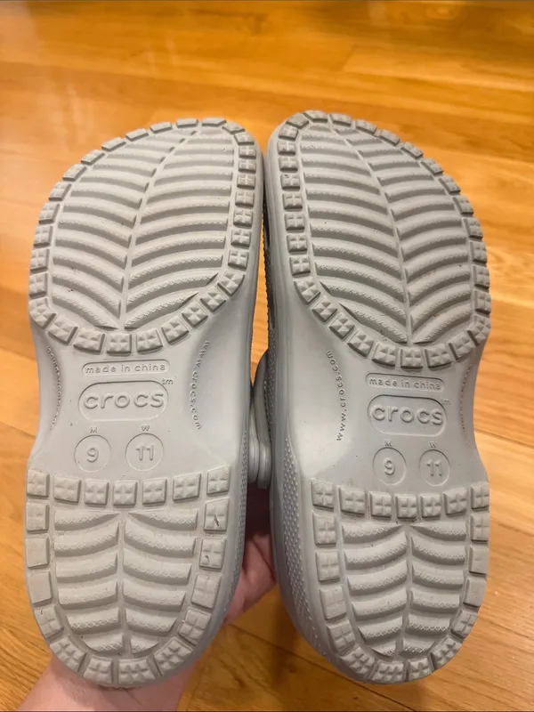 Crocs  unisex gray clogs size men 9 women’s 11. - Image 5