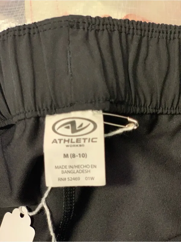 Athletic Works Women’s Black Elastic Waist Golf Skirt - Built in Shorts. Size: M - Image 3