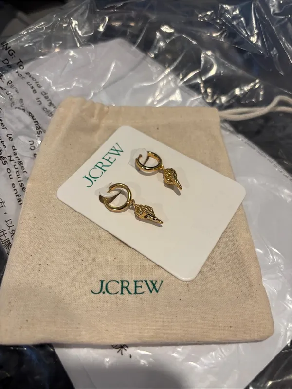 J. Crew Shell Huggie Hoop Earrings Gold-tone New with tags! Never been worn! - Image 4