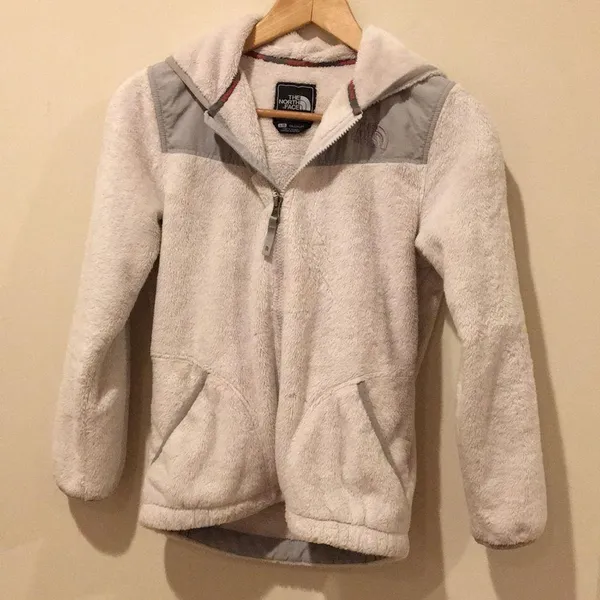 White furry north face fleece jacket - Image 2
