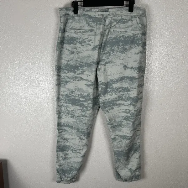 Athleta Farallon Joggers Pants Womens Large‎ Fog Camo Coast Athleisure Gym Soft - Image 3
