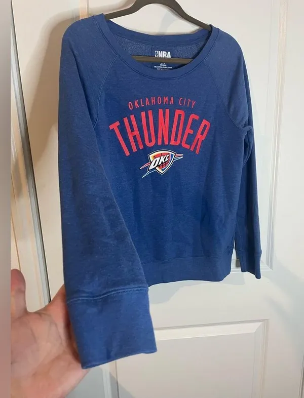 NBA Sz Small Womens Fleece Lined OKC OklahomaCity Thunder Blue Cotton Sweatshirt - Image 5